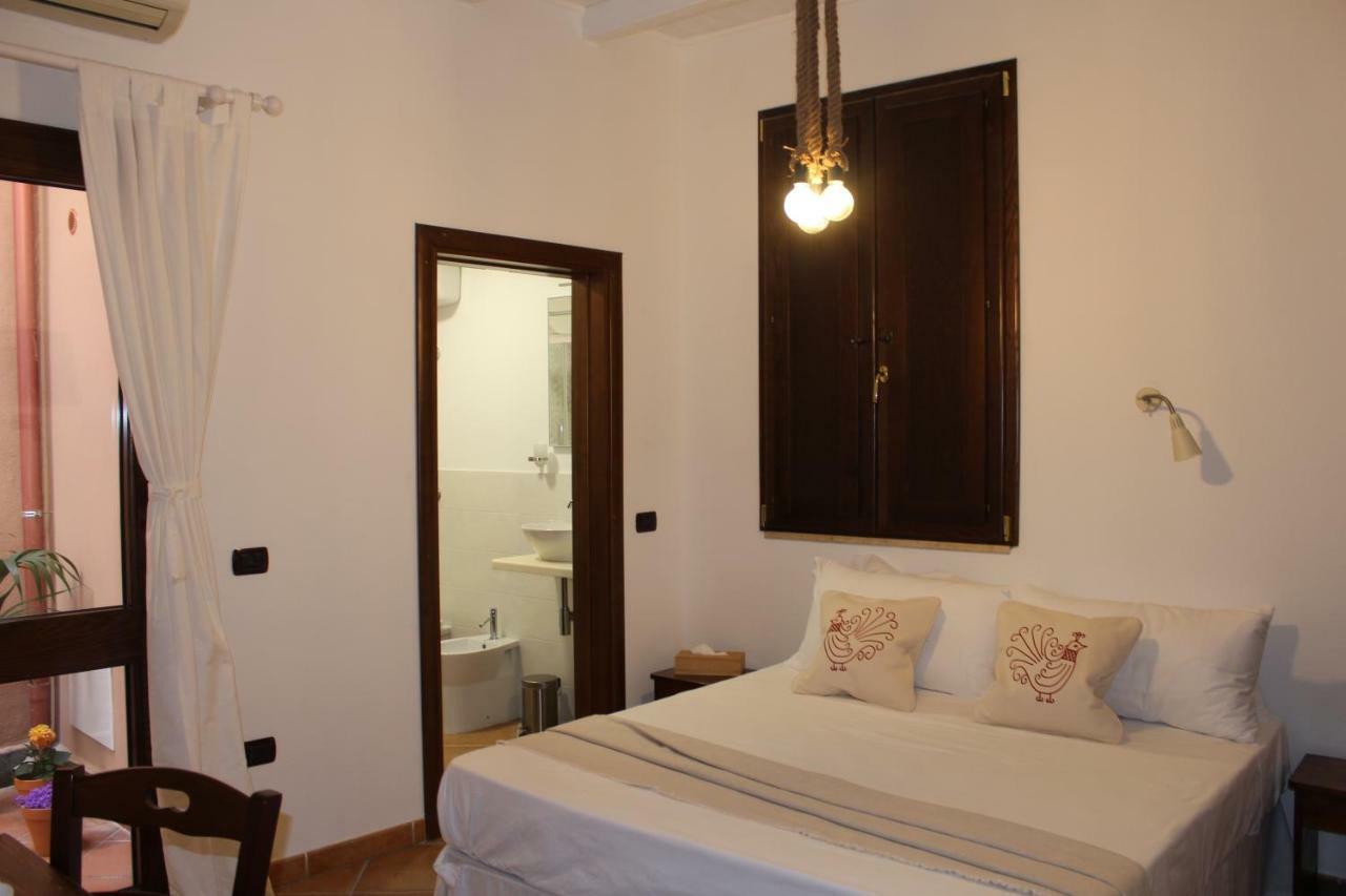 Cagliari Old Town B&B Ngoại thất bức ảnh