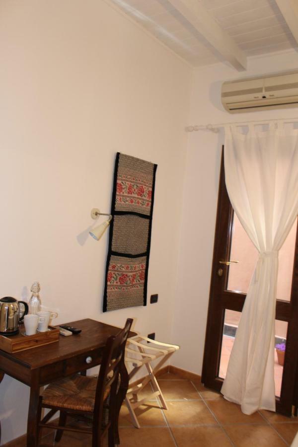 Cagliari Old Town B&B Ngoại thất bức ảnh